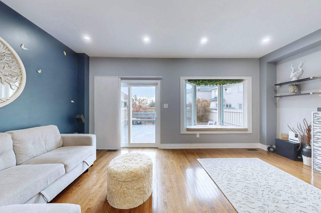 727 Vellore Park Avenue