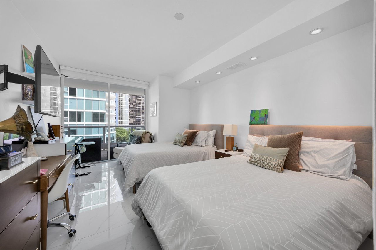 Unparalleled Waterfront Living at Bristol Tower