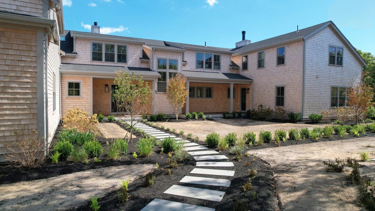 5 Briggs Rd