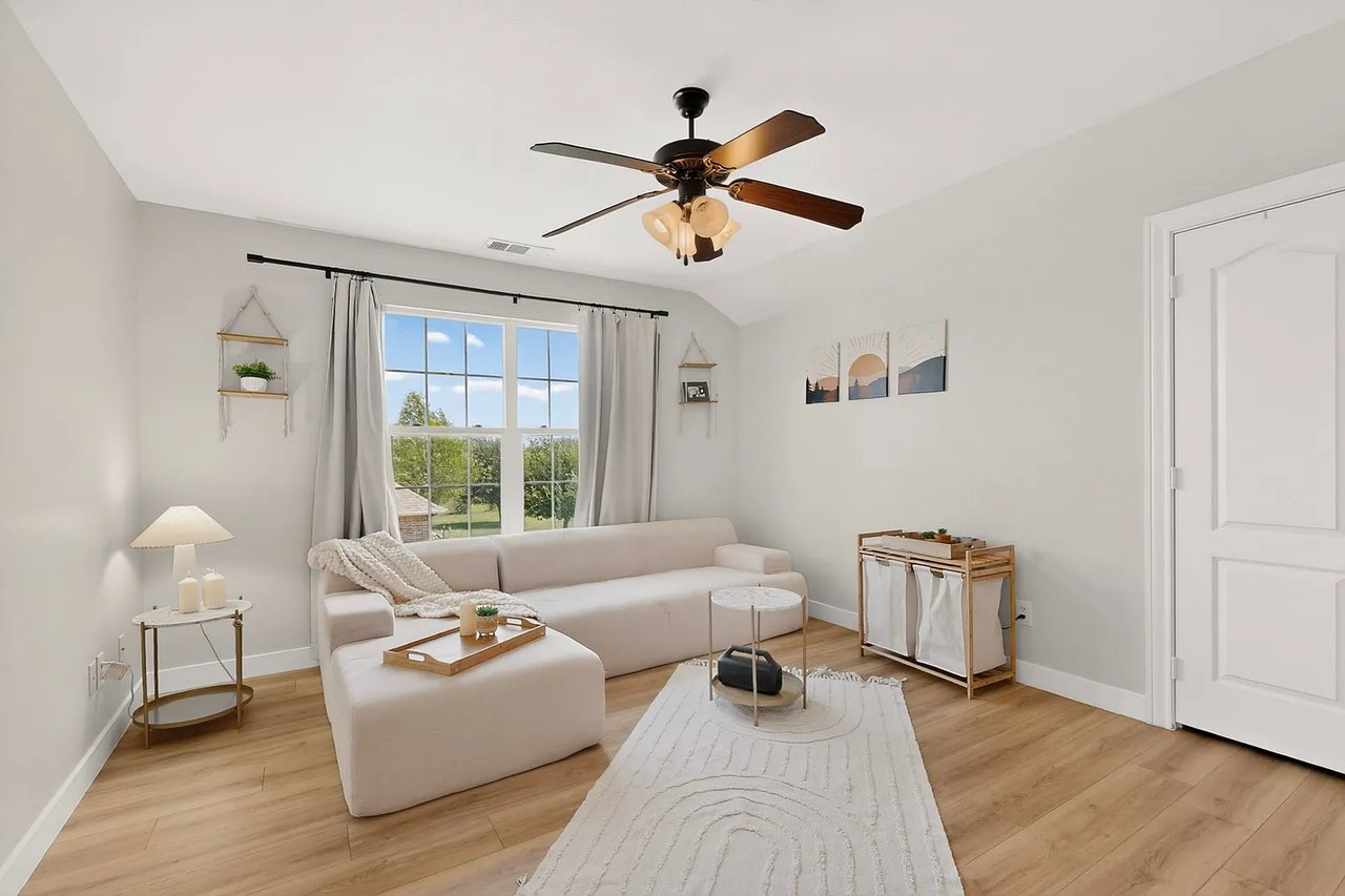 15144 Delaney Lane