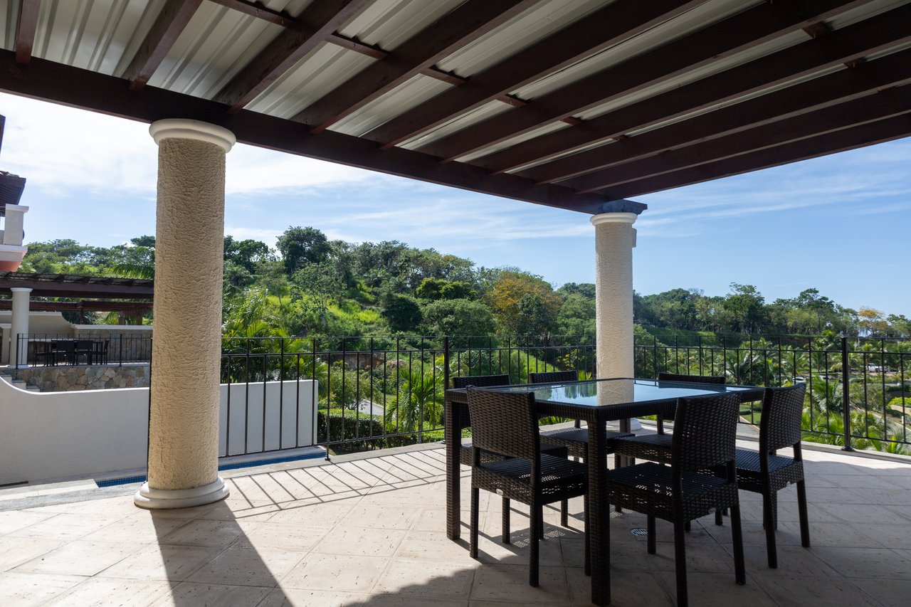 Pearl Ct., Villa 1105 