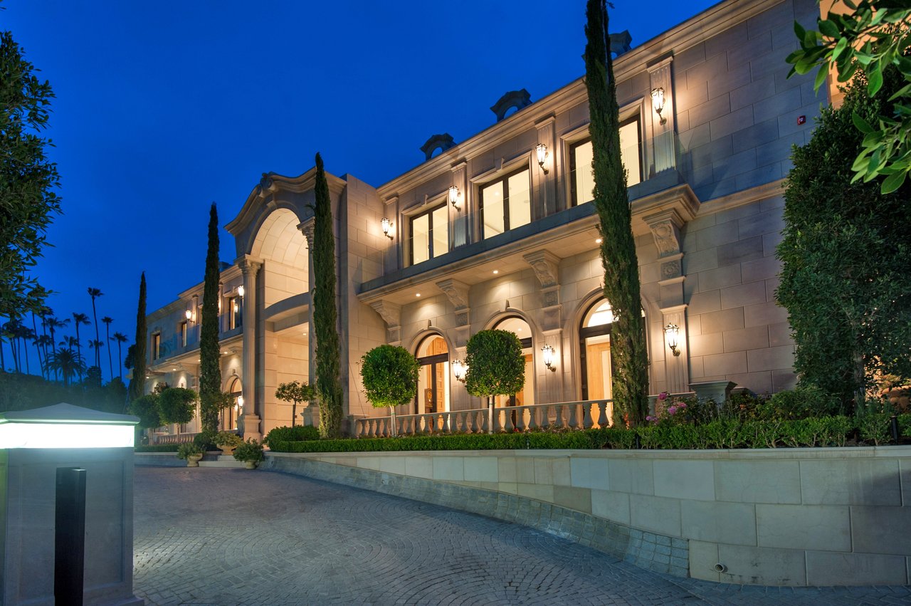 904 N Crescent Drive, Beverly Hills