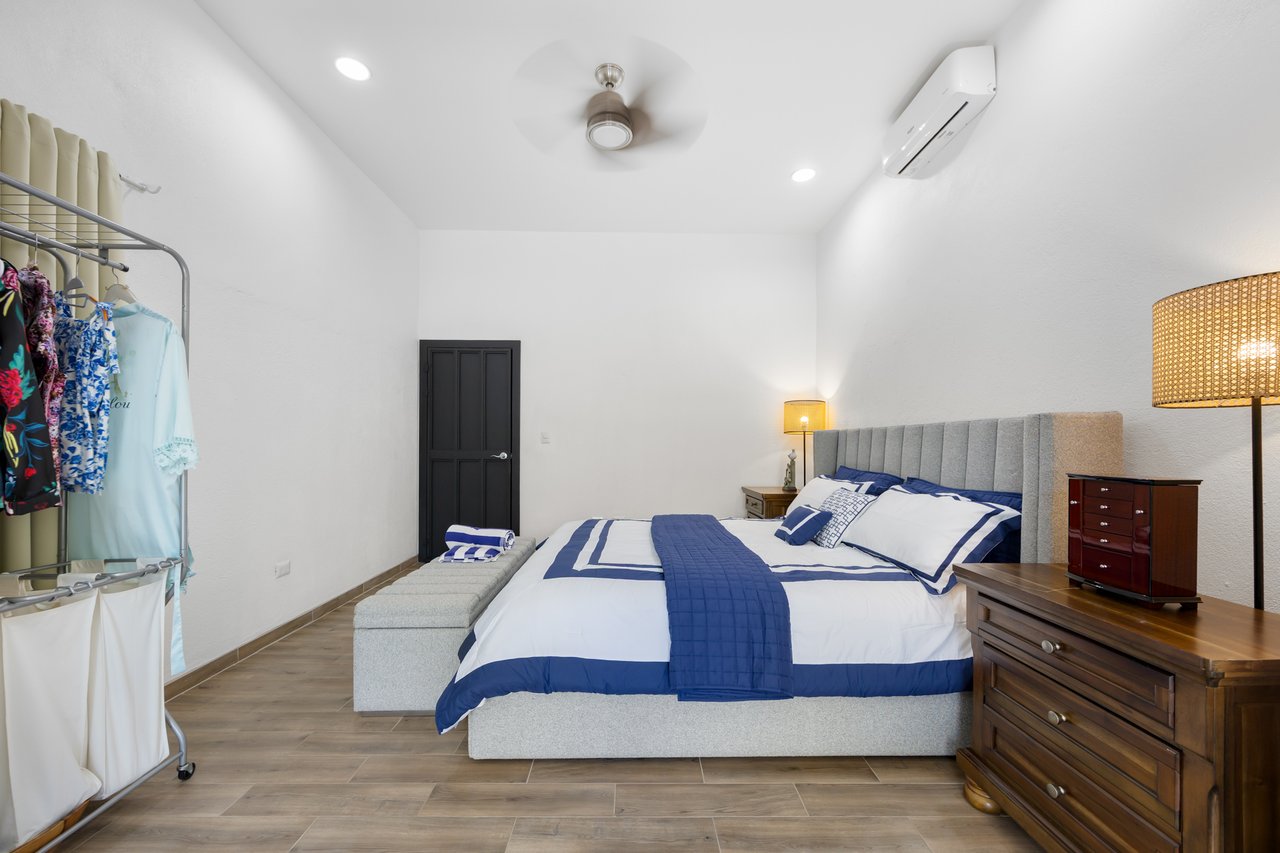 Casa Brillante & Casita Cinco Playas | Modern Home with Guest Casita, Pool & Mountain Views in Huacas