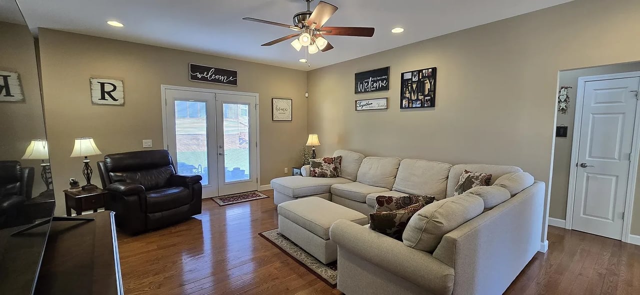 8500 Poplar Ridge Dr