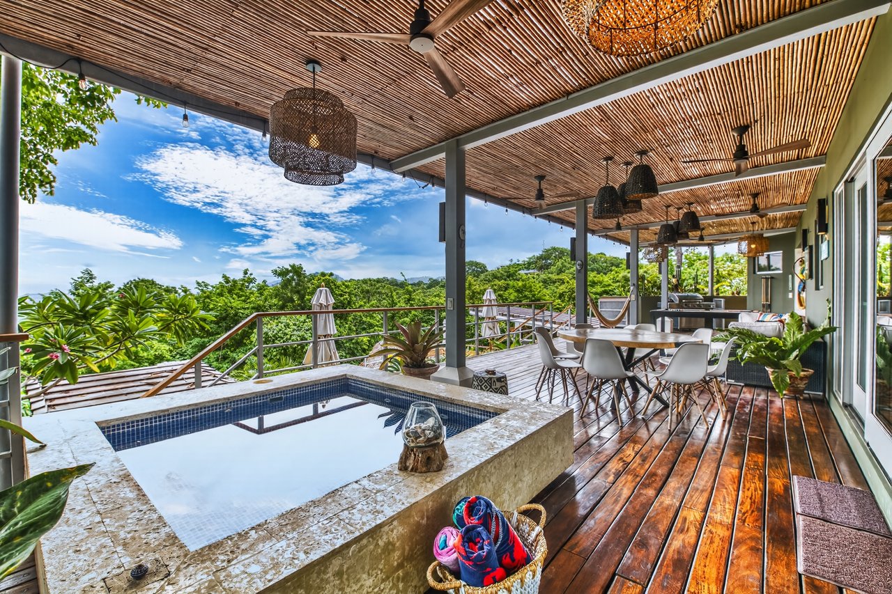 Casa Pochote | Artisan Luxury Villa in Tamarindo | Pool, Jacuzzi & Langosta Beach Club Membership Included