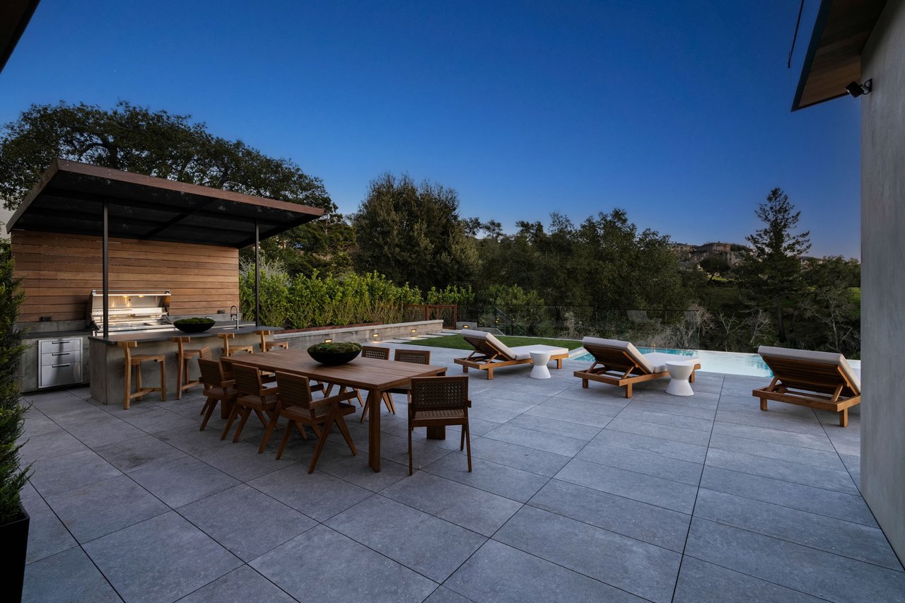 105 Canyon Drive