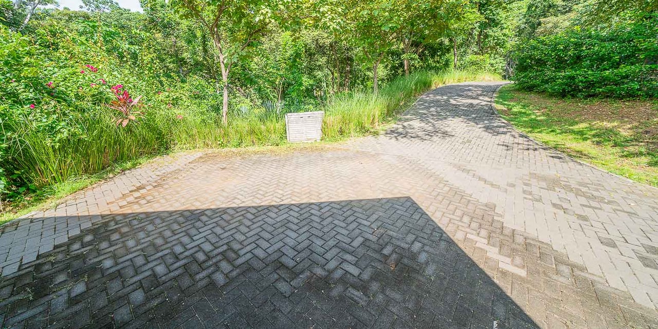 Las Ventanas 44 | Exquisite Caribbean-Style Pool Home in Playa Grande