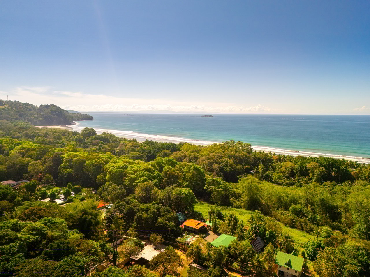 Casa Brisa de La Playa, 2 Bedroom Home Just Steps From the Beach!