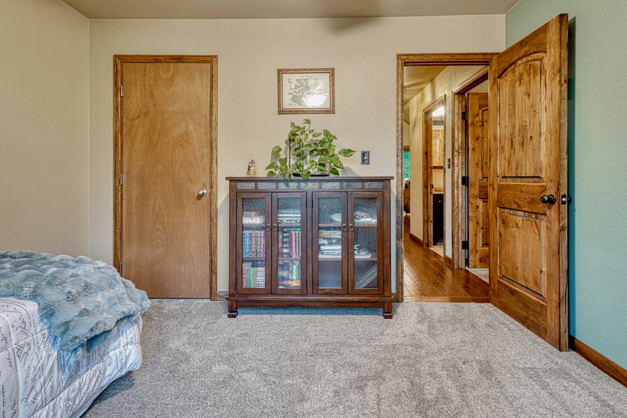 11125 Black Forest Road