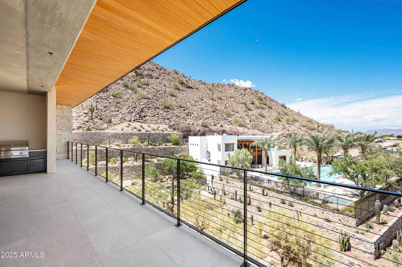 5000 N Camelback Ridge RD 410