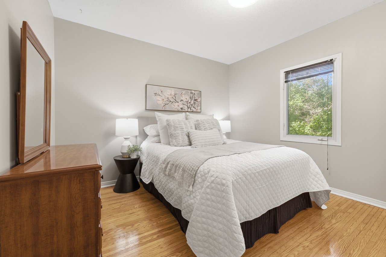 64 Eaglewood Blvd
