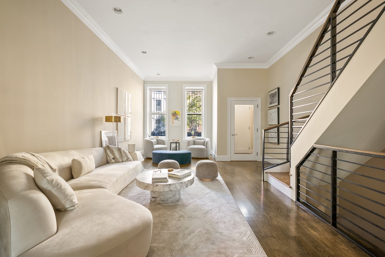 How to Compare Offers When Selling a Harlem Townhouse