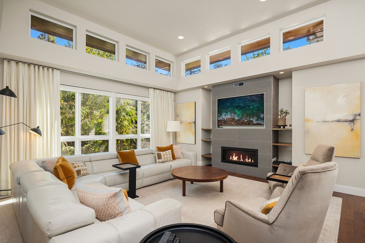8270 SE 31st Street, Mercer Island