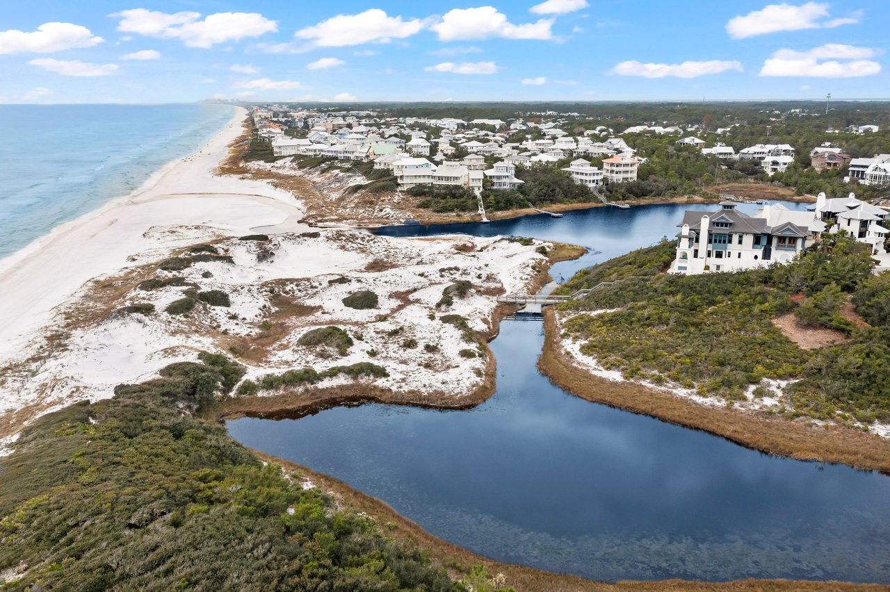 243 W Bermuda Dr