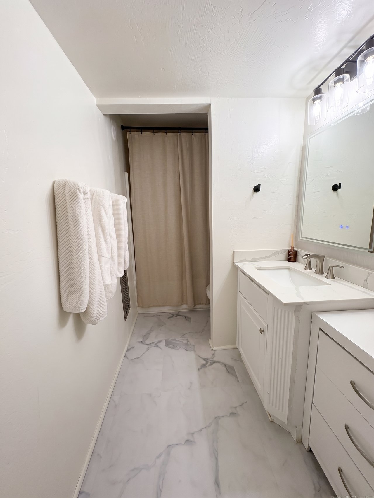 1336 Yale Street, APT 6 Santa Monica, CA 90404