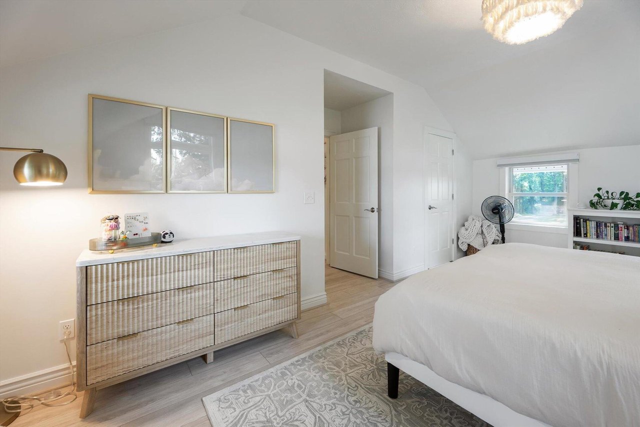 240 AQUAMARINE DRIVE