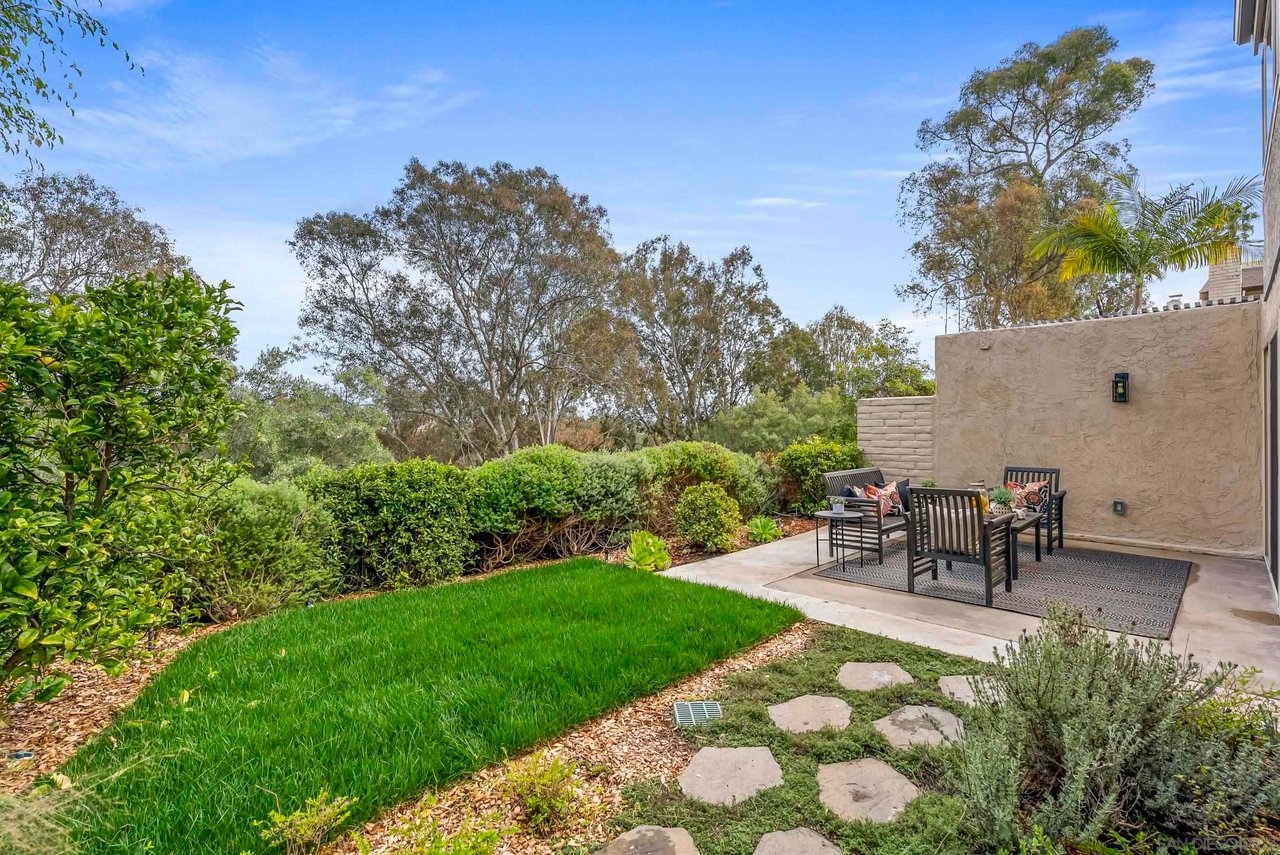 8871 Caminito Primavera, La Jolla, CA 92037