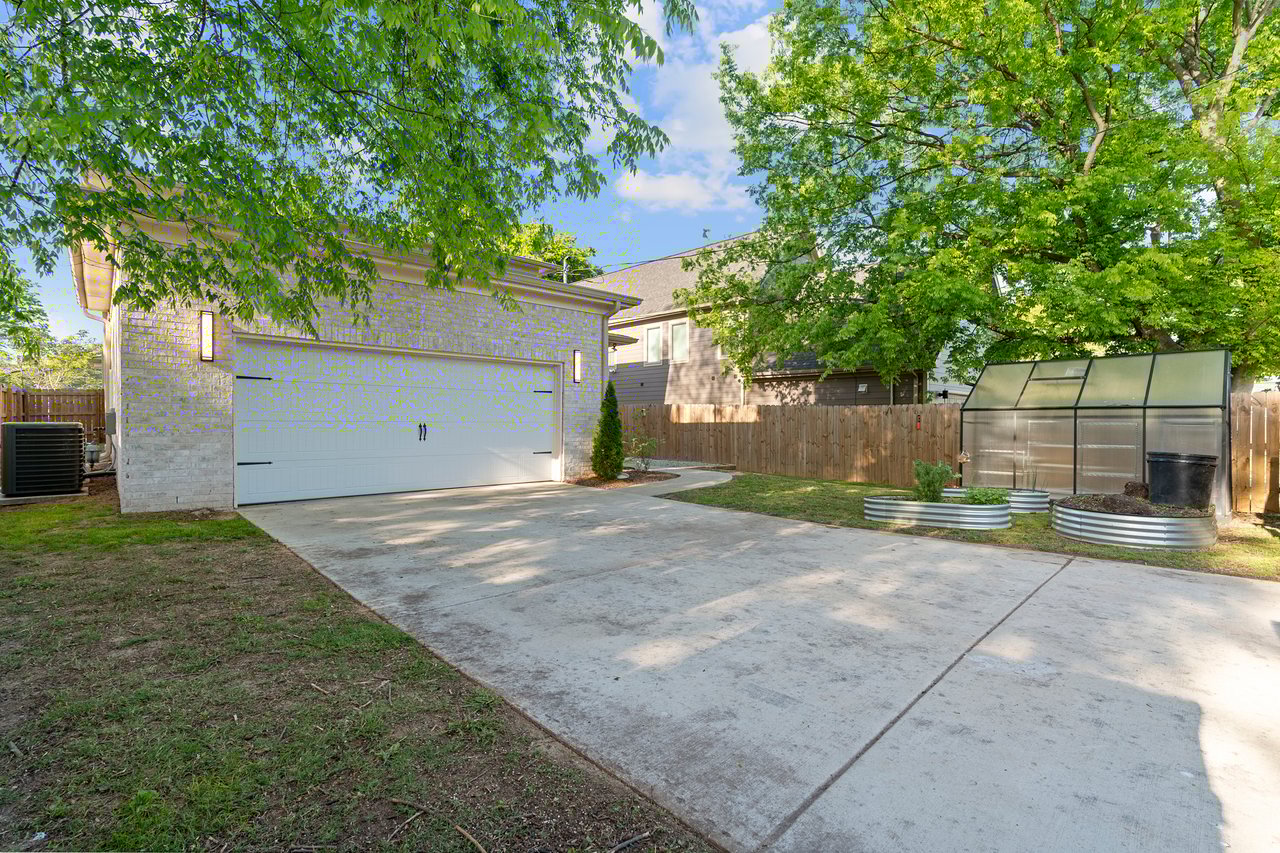 Modern Retreat near Downtown Huntsville