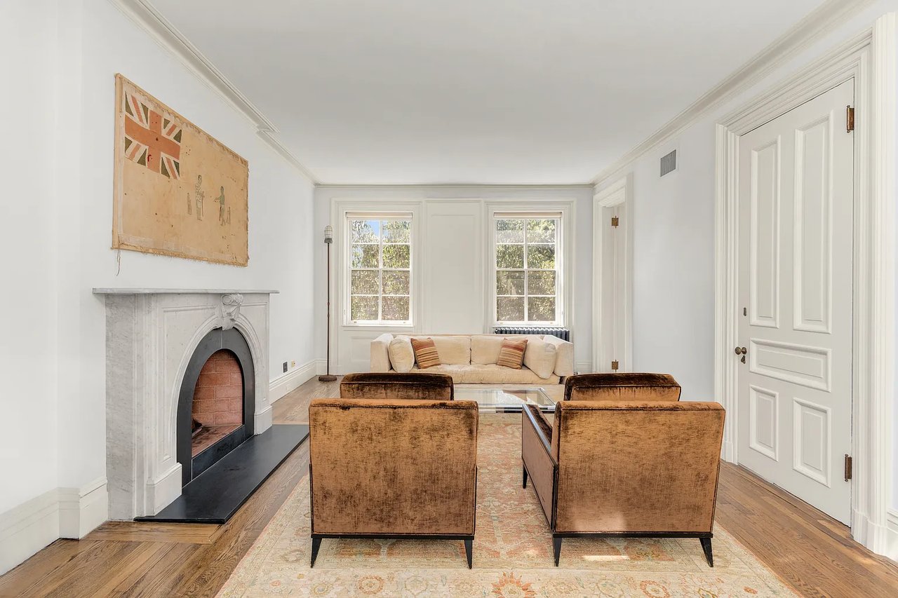 23 Bank St #3/4
