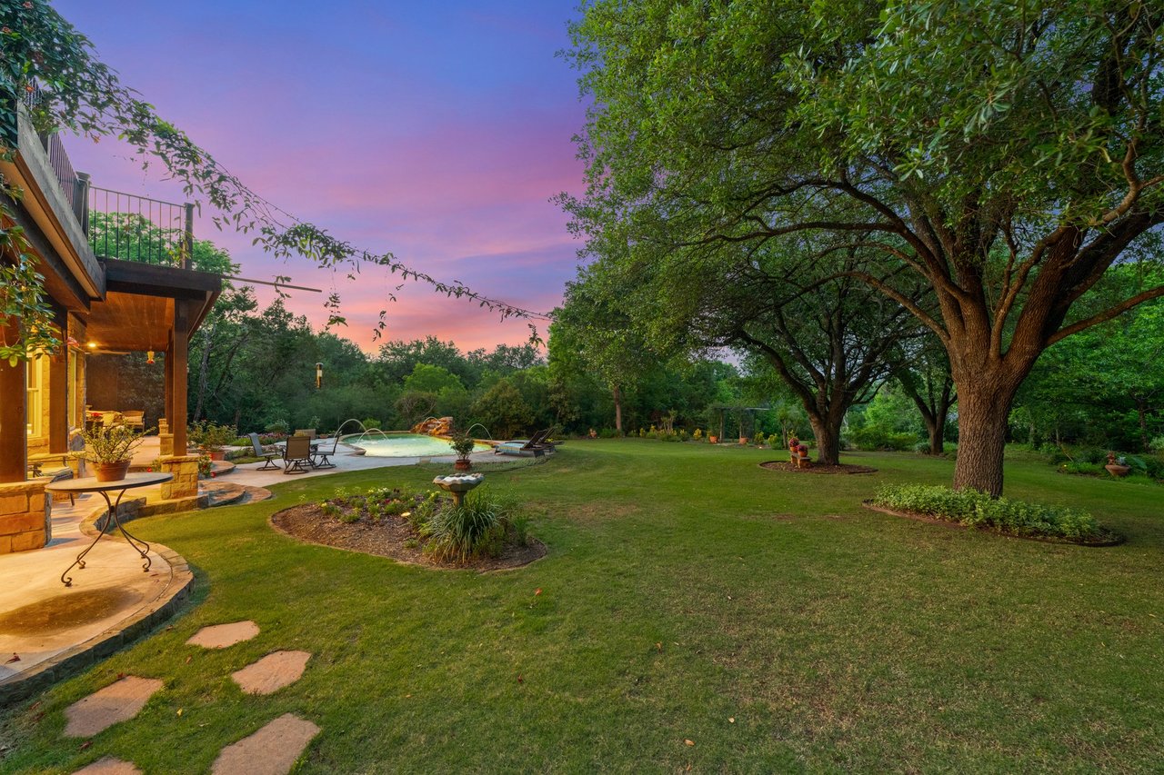 Tucked Away in West Lake Hills