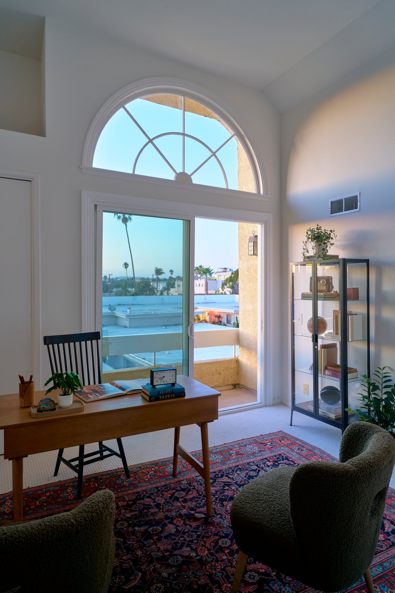 Rare Tri-Level Mar Vista Townhouse 