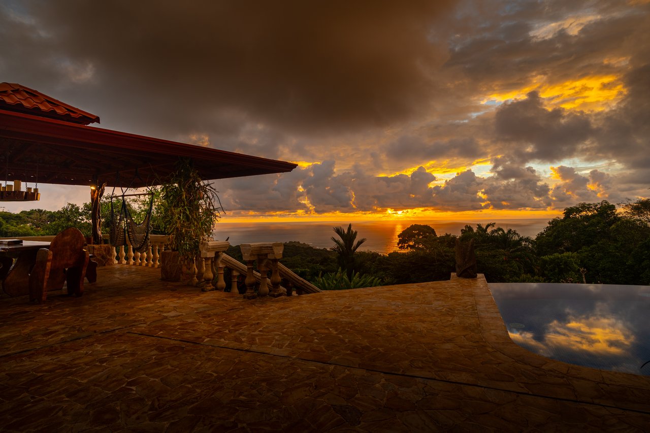 Castillo Puesta del Sol, Escalares - 