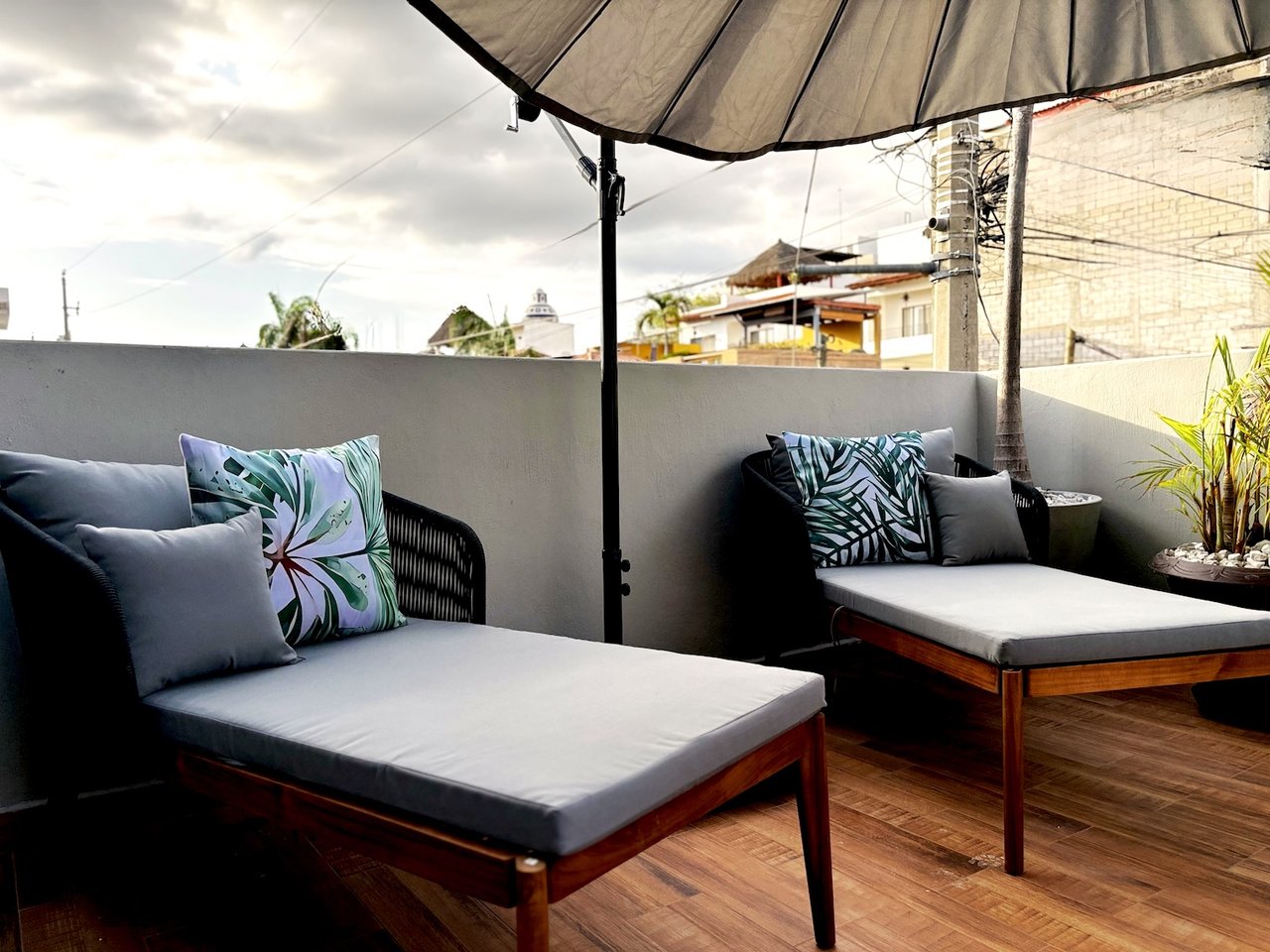 Spacious, Safe & Private - Golden Zone 2 Bed Oasis with Private Pool 👙
