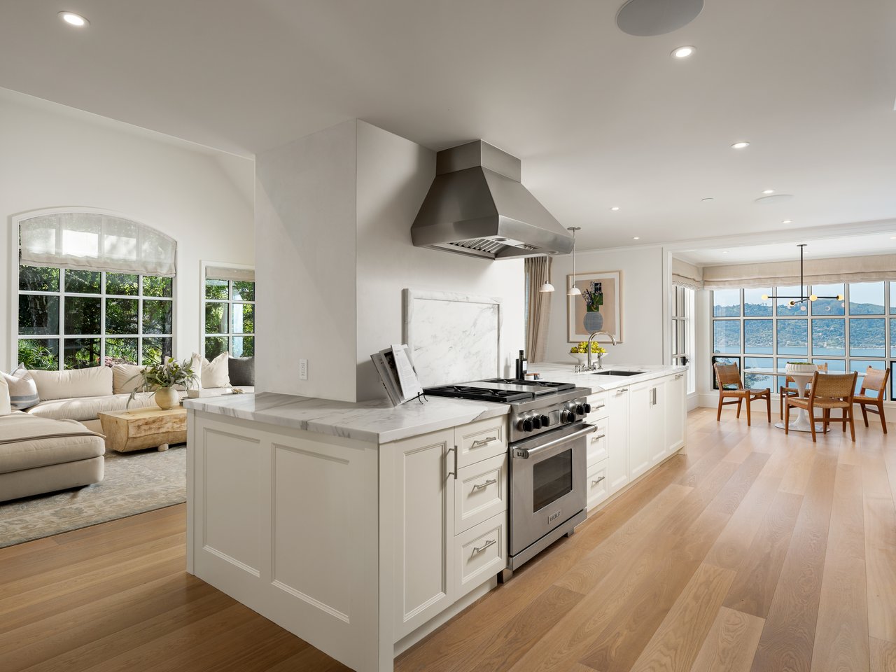 The Extraordinary Round Hill Estate