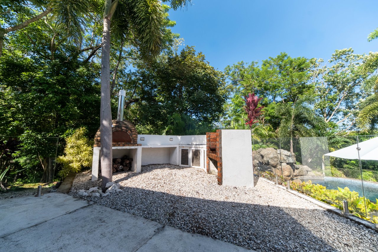 Mikado Natural Lodge | Turnkey Eco Lodge with Ocean Views & Expansion Potential in Guanacaste