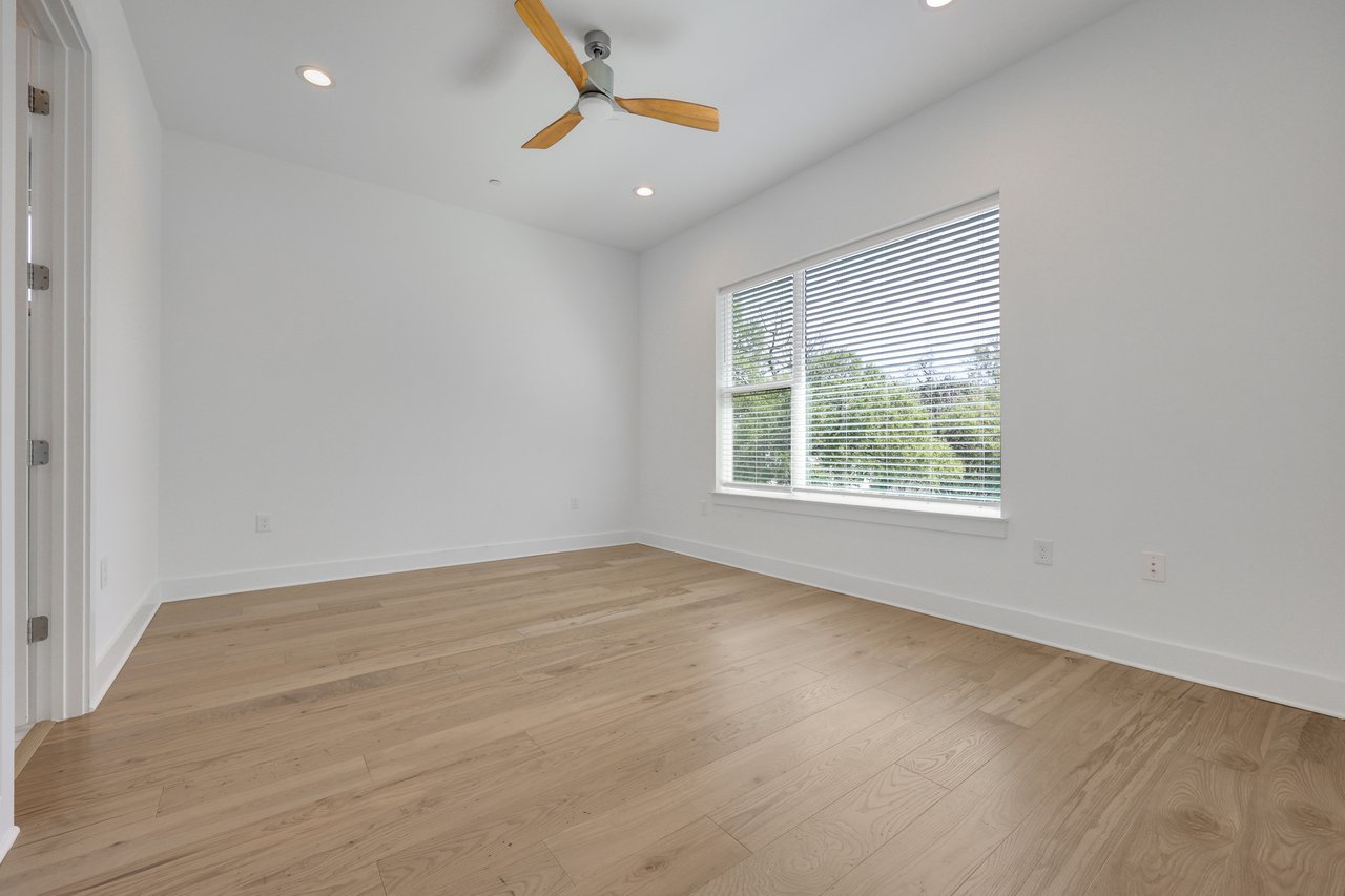 4011 Independent WAY