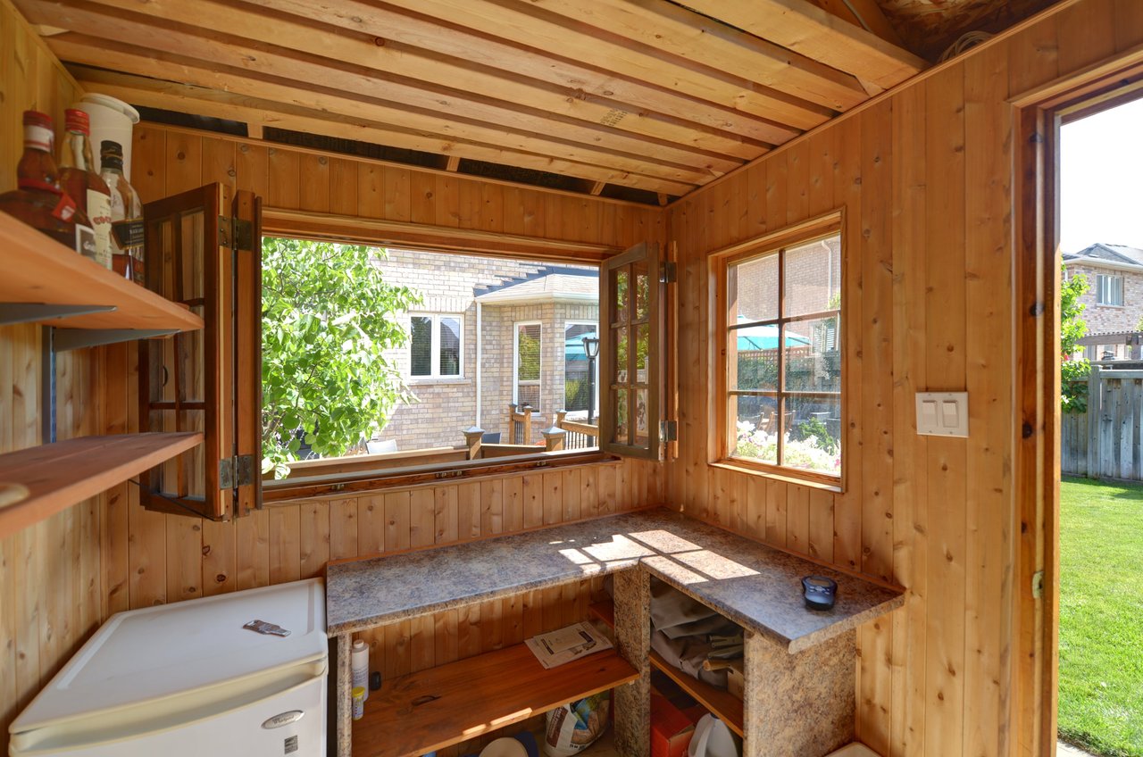 2316 Hall Manor Dr