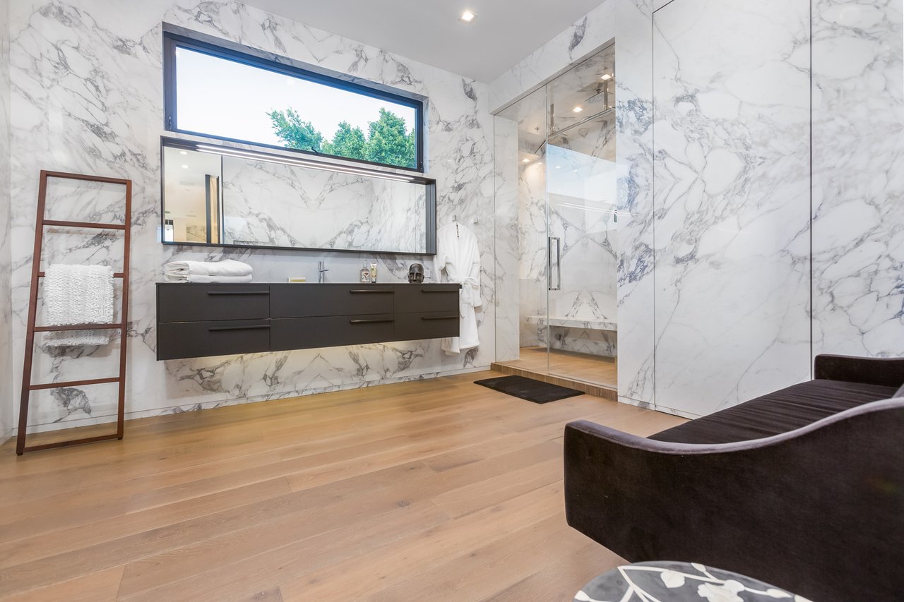 9502 Highridge Pl