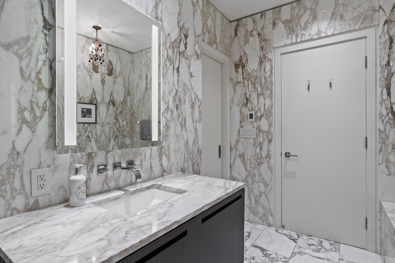 Suite 5707- 180 University Avenue 