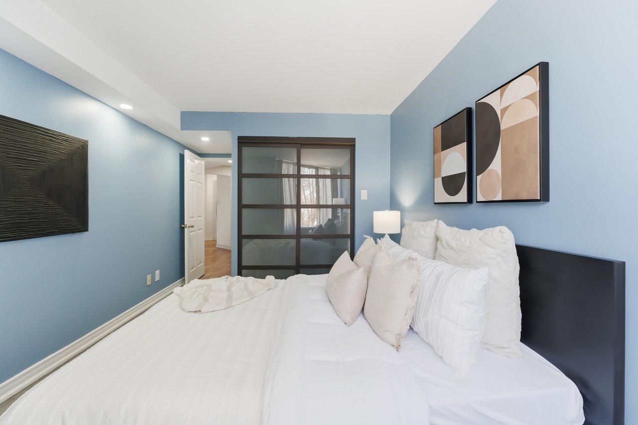 1485 Lakeshore Rd E 511