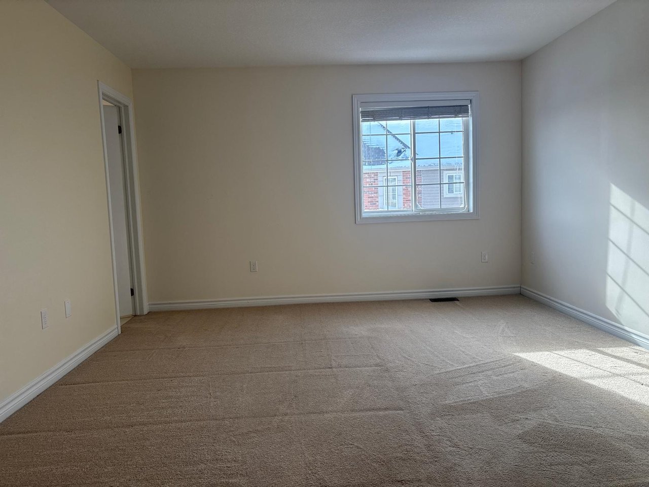 5 SAVAGE Drive, Hamilton, ON L0R 2H9