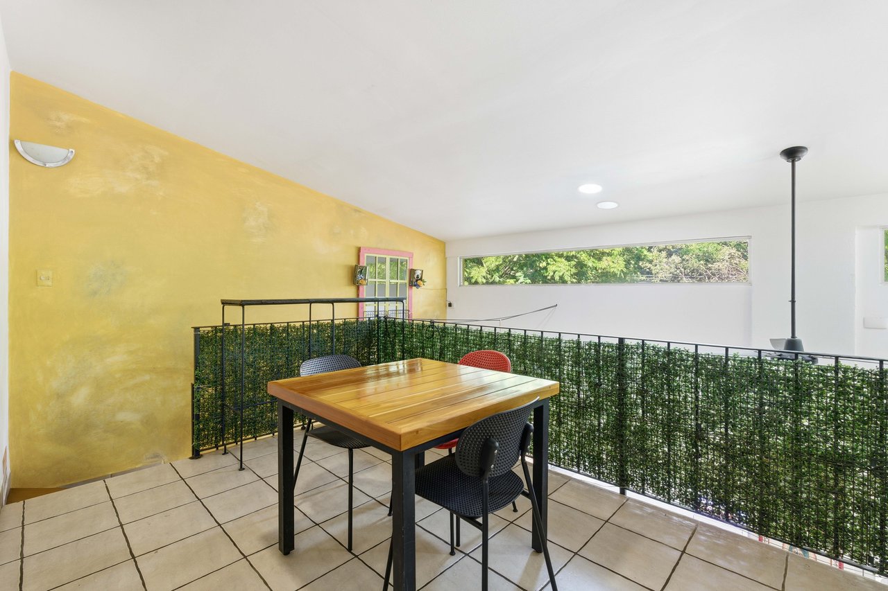 Reparito House | Turnkey Restaurant & Commercial Property for Sale