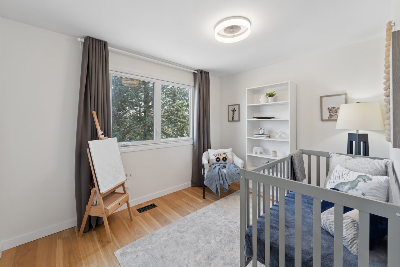 1156 Gloucester Square