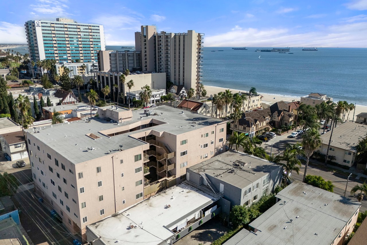 Midcentury Modern Condo Long Beach for Sale