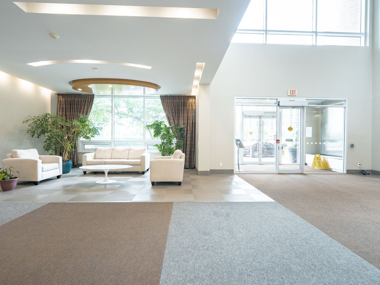 60 South Town Centre Boulevard, 917