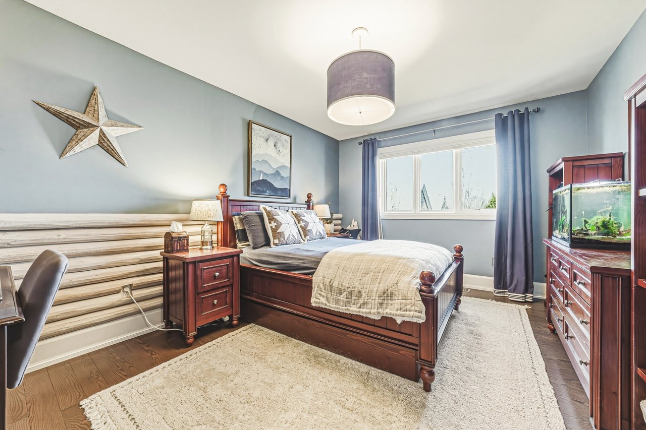 Custom South Aldershot Retreat