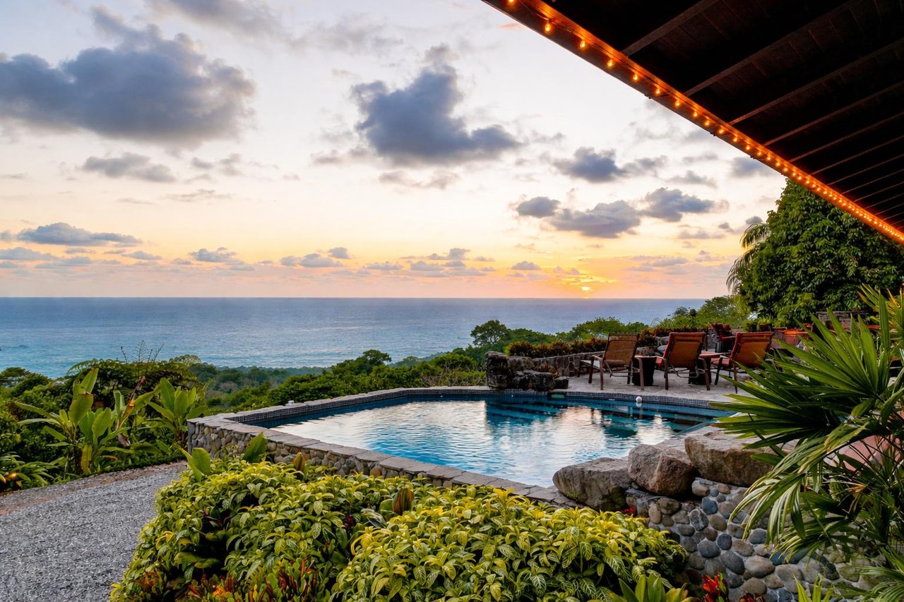 CasaPor Fin,Where the Rainforest Meets the Sea - Oceanview Luxury Estate