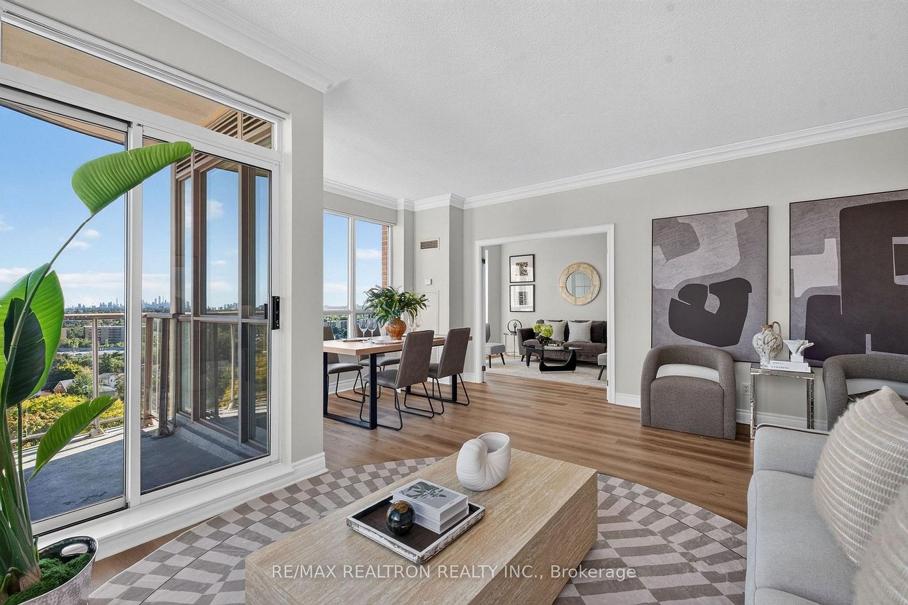 NORTH YORK LUXURY 