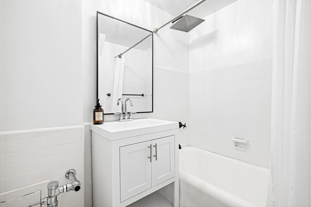 25 Tudor City Pl 1316
