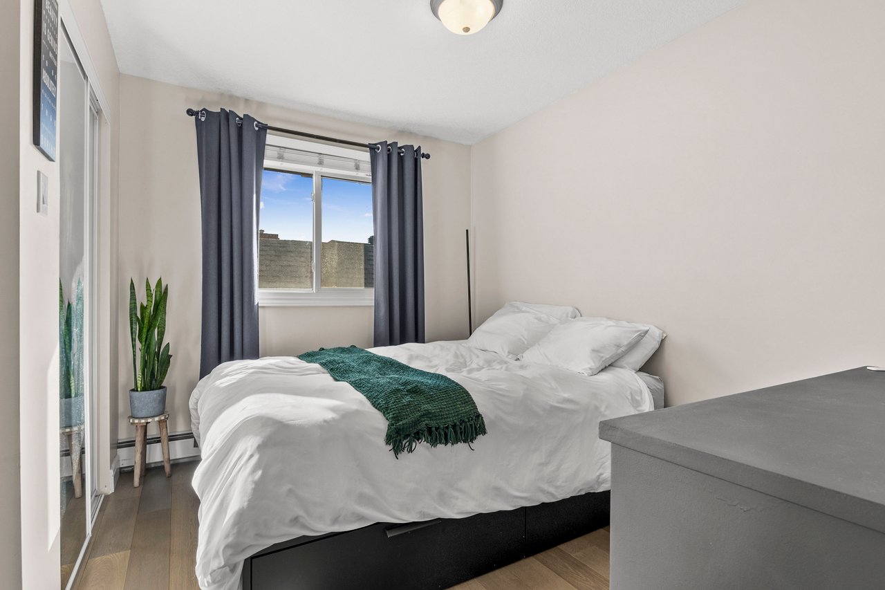 806 9A Street NW Unit: 7