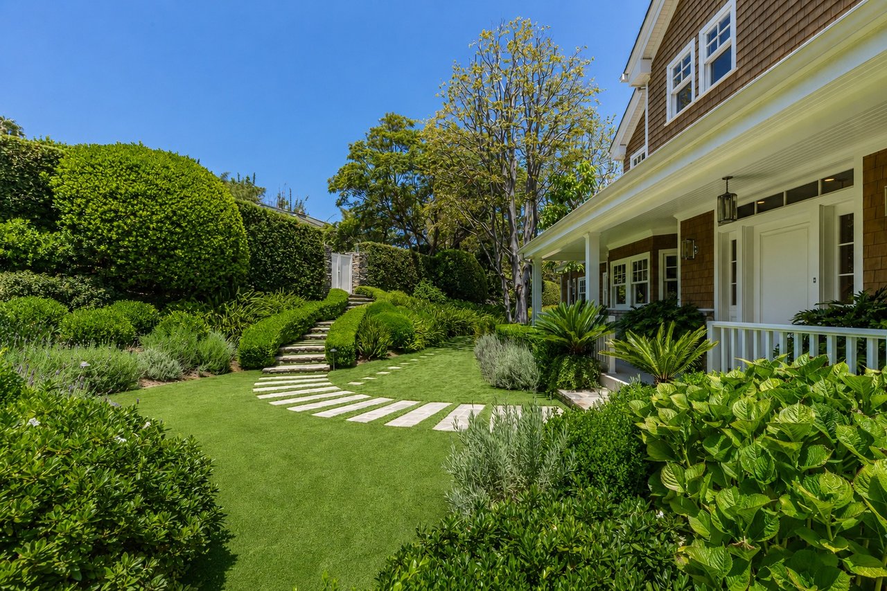 770 Napoli Dr