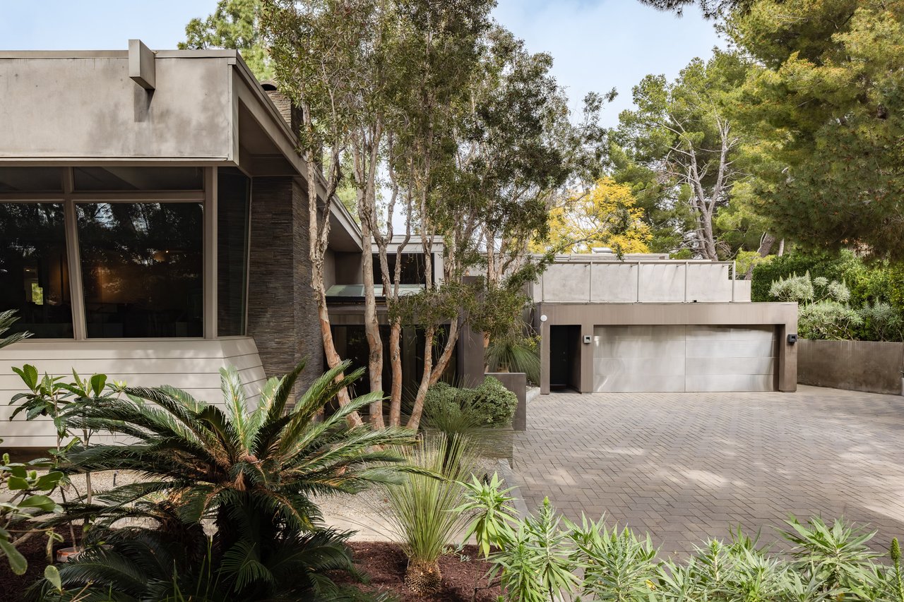 1575 Carla Rdg, Beverly Hills