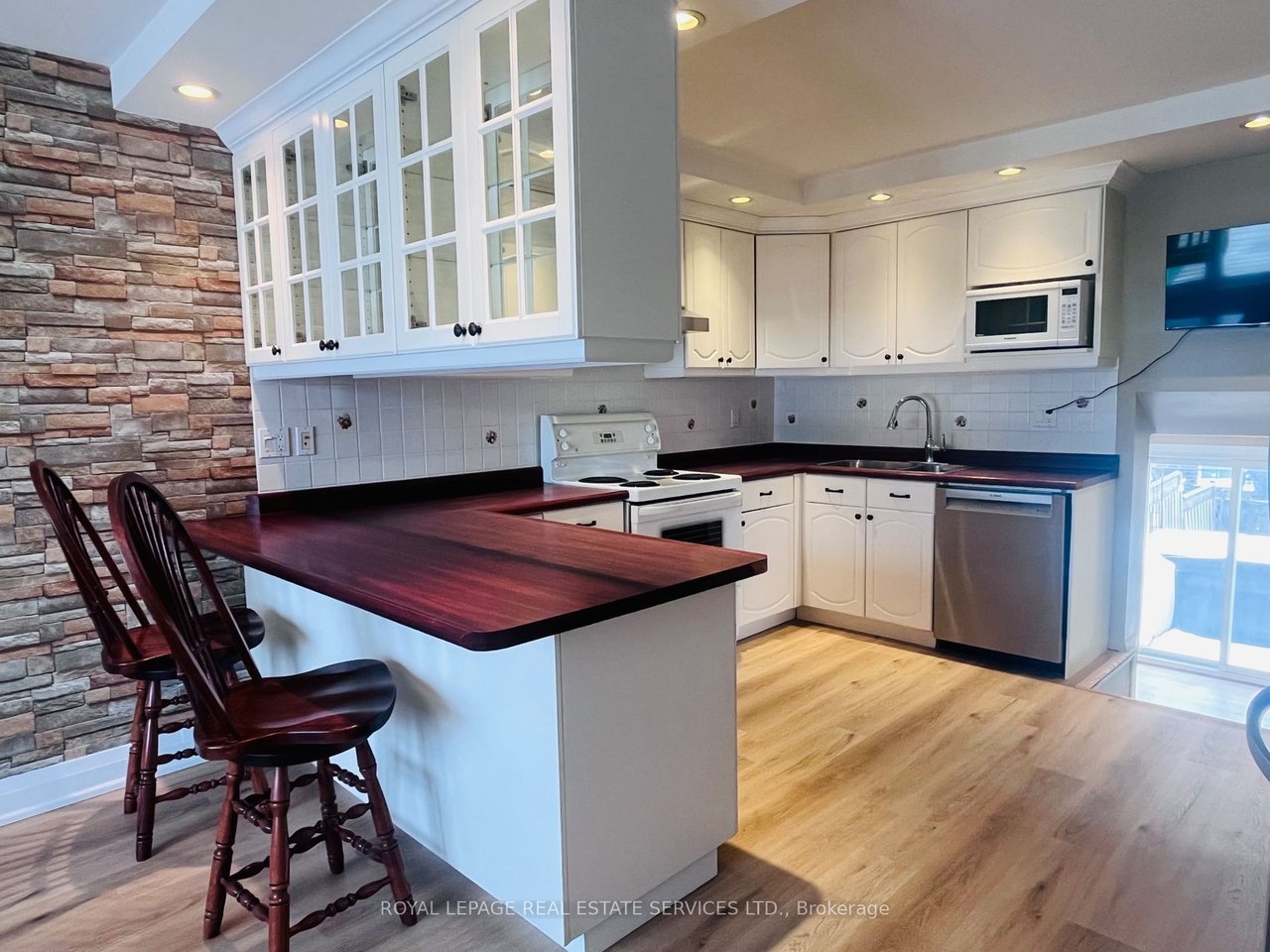 2512 Harman Crt