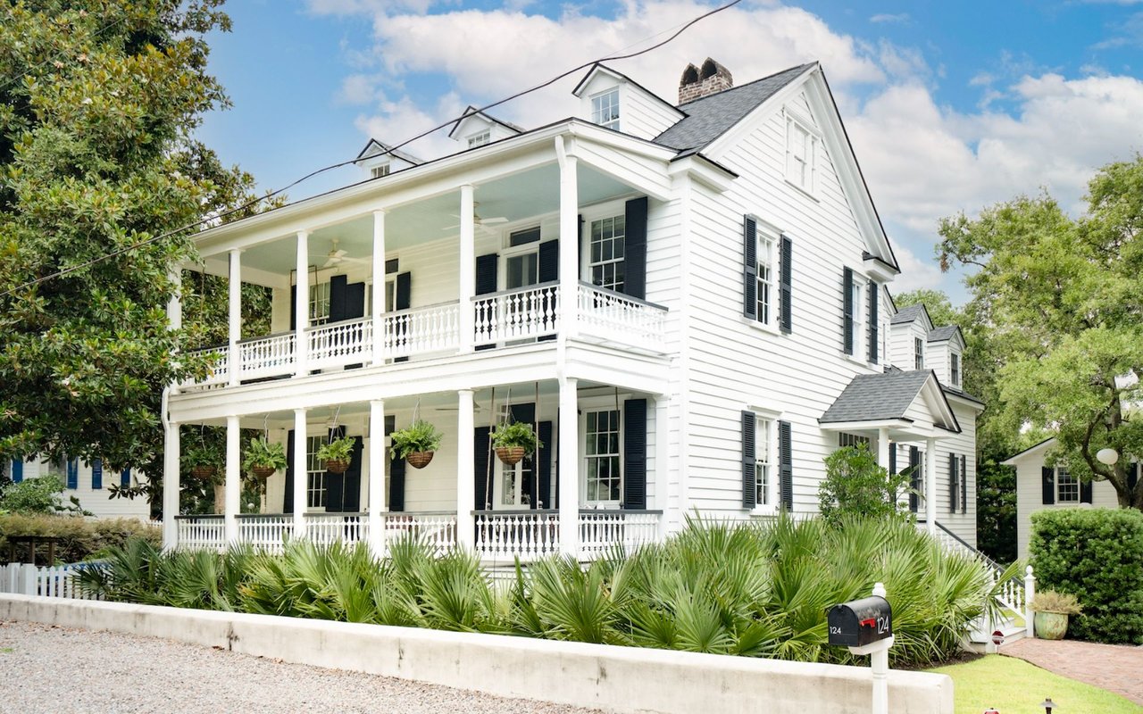 For Sale – Homes Built in the 1800s