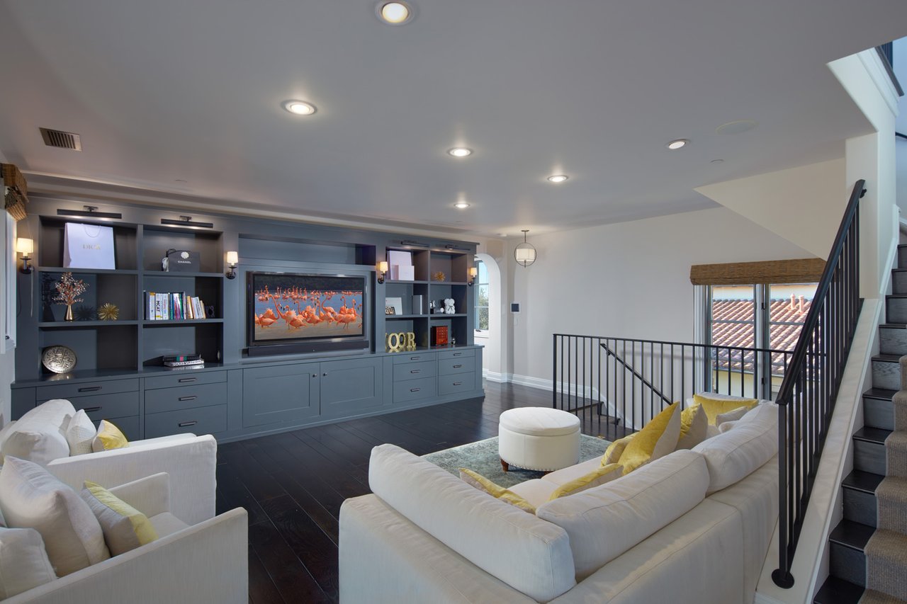 10 Shore Walk
