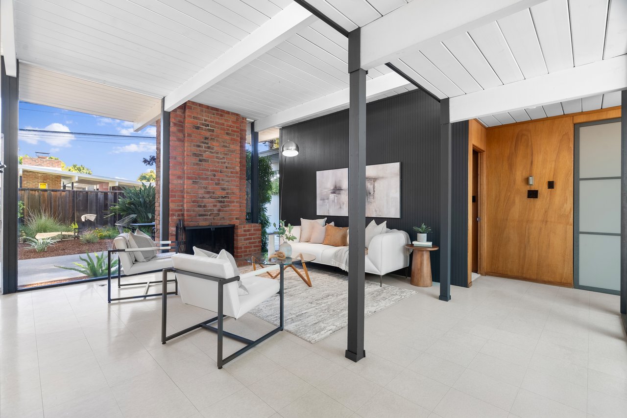 2326 Fairglen Drive